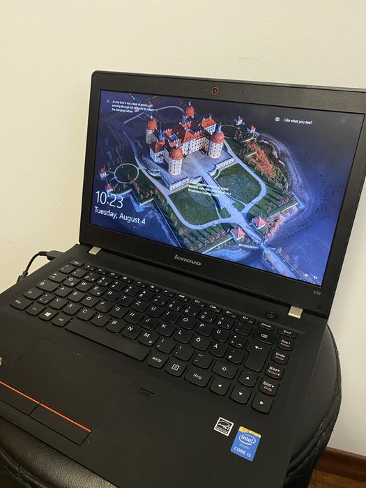 Laptop Lenovo E31-70 - i5-5200U / 8GB RAM / 500GB HDD / Win 10 Pro