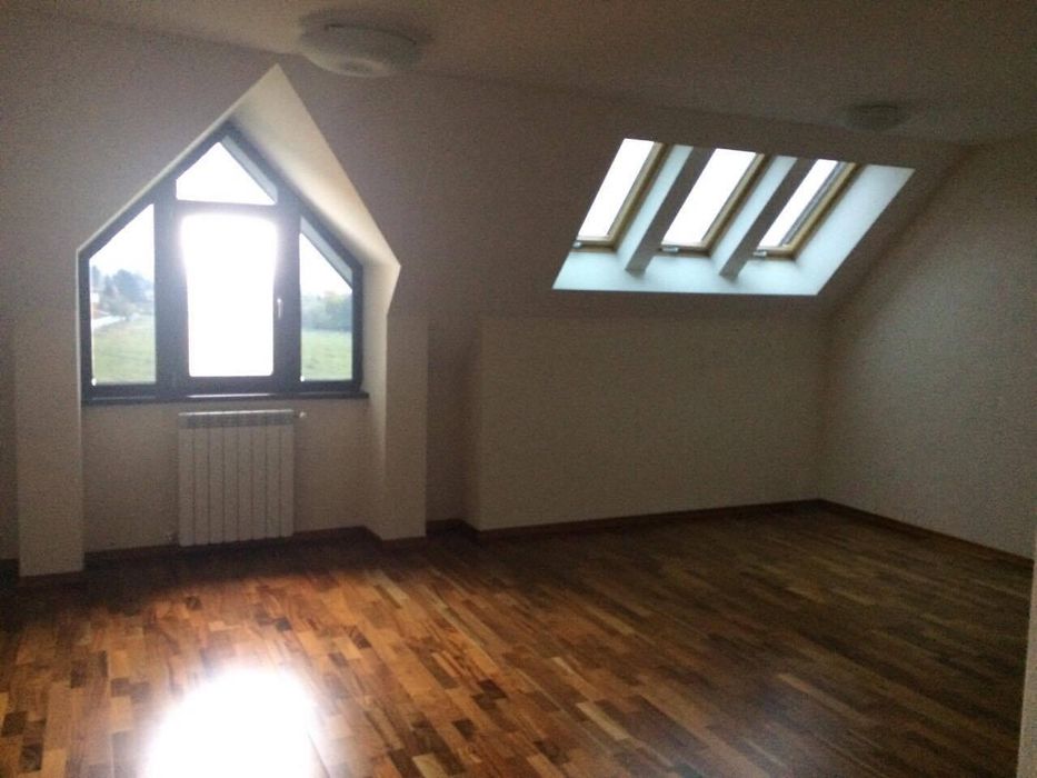 Дава се под наем Къща в София, Симеоново - 280 кв.м за 1999 € - Снимка #1