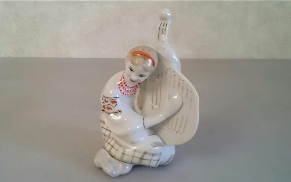 Фарфоровые статуэтки