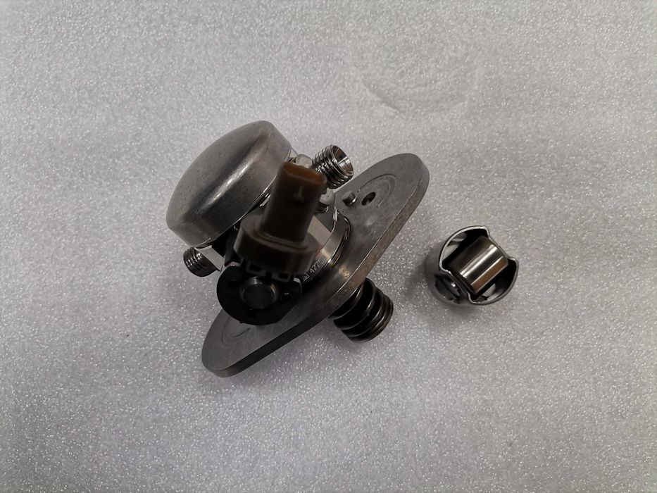 Нова Помпа високо налягане 8631642 BMW 1 2 3 4 5 7 8 X1 X2 X3 X4 X5 X6