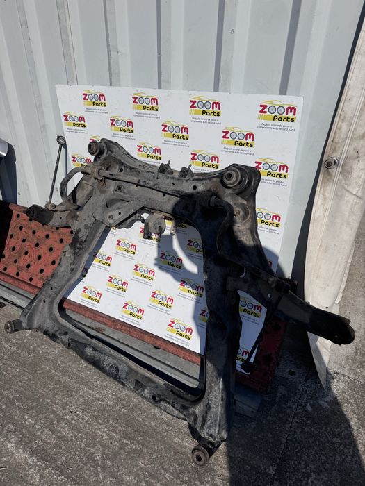Cadru jug motor Nissan Qashqai J10 2007-2012