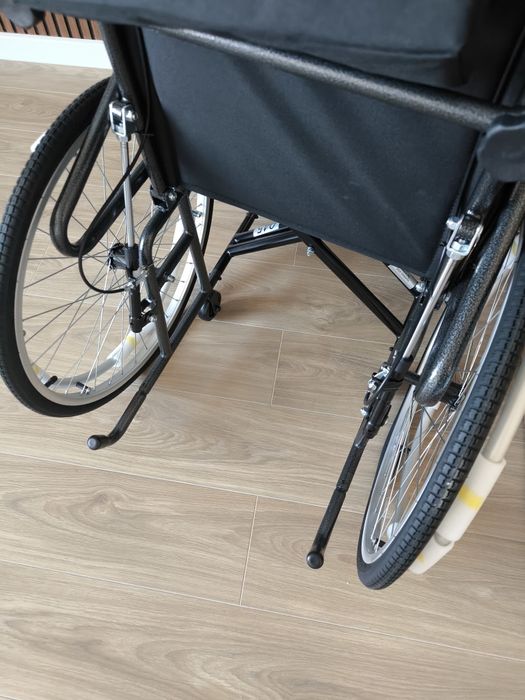 Инвалидную коляску