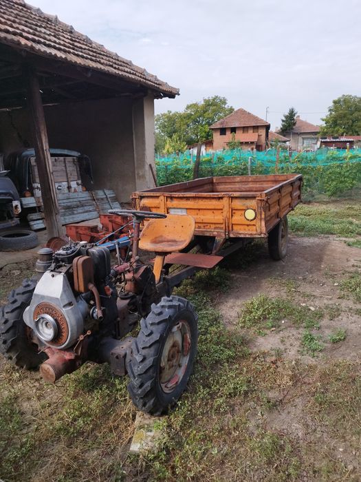 Двигател AKME 16 конски сили в отлично състояние .Части за Болгар 224У