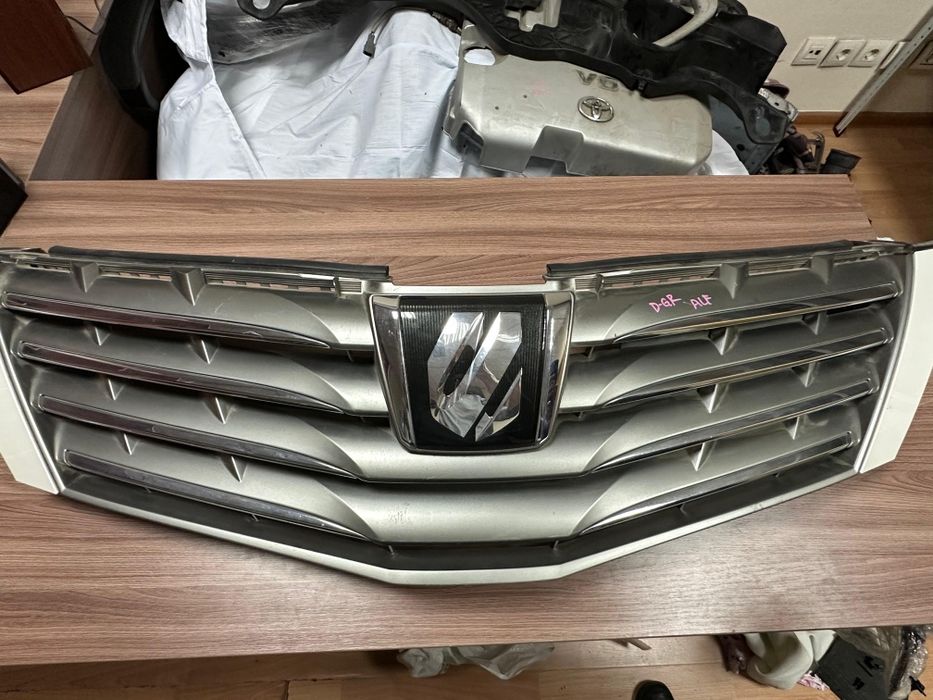 Решётка на тайота Альфард