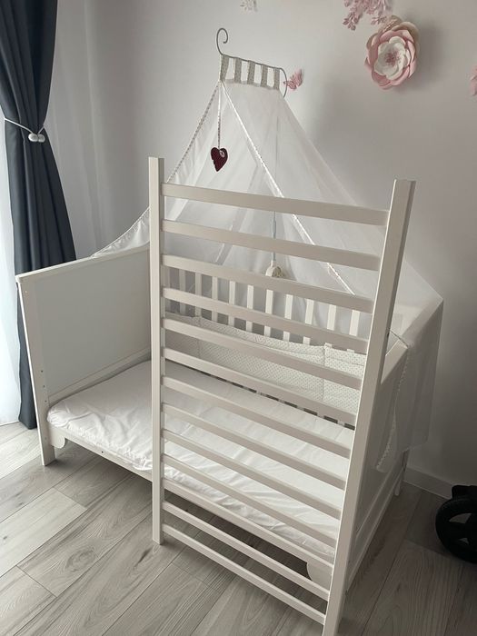 Vând pătuț nou de lemn pentru bebeluși