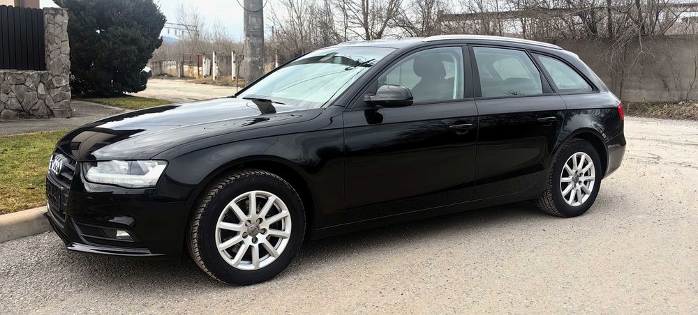 Audi A4 2012 / Facelift / Euro 5 / 1.8 / Jante aliaj