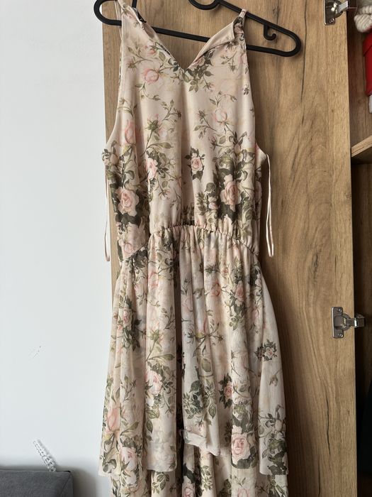 Рокля с цветя Mohito