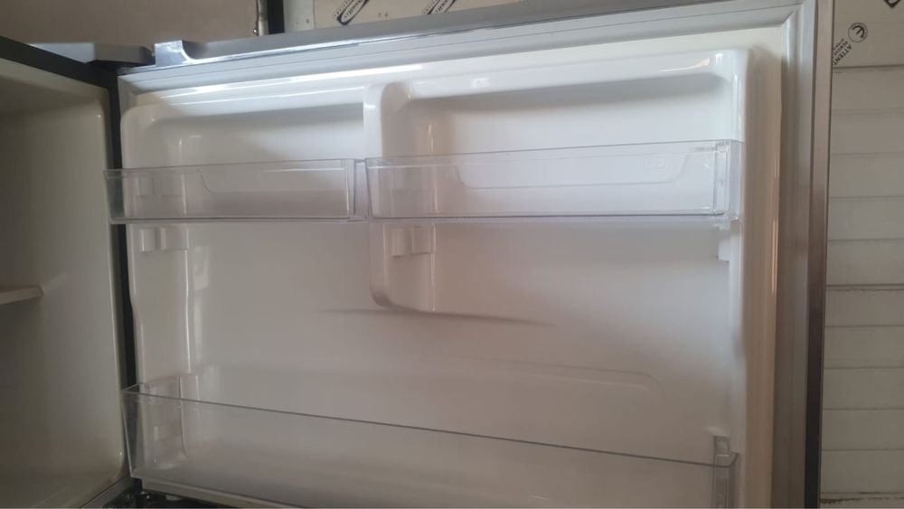 Холодильник SAMSUNG