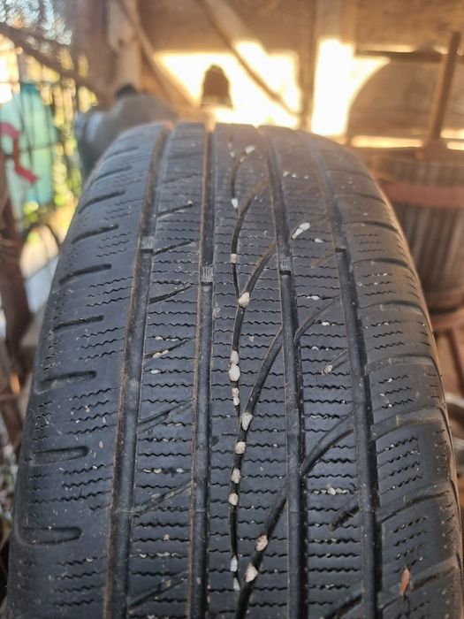 Vând set Anvelope + Jante 5x100 cu anvelope 195/65/R15