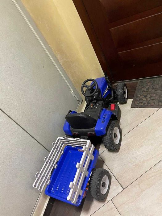 Трактор детский электромобиль