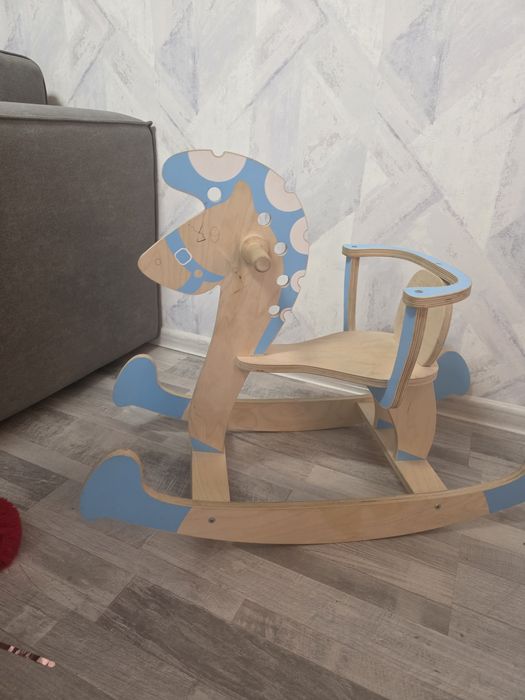 Продам детскую каталку