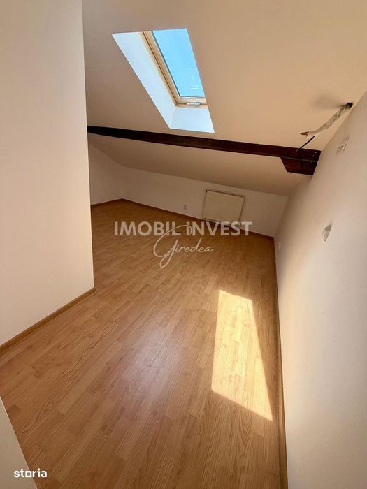 Apartament cu 5 camere, scara interioara, 4 bai, finisaje moderne