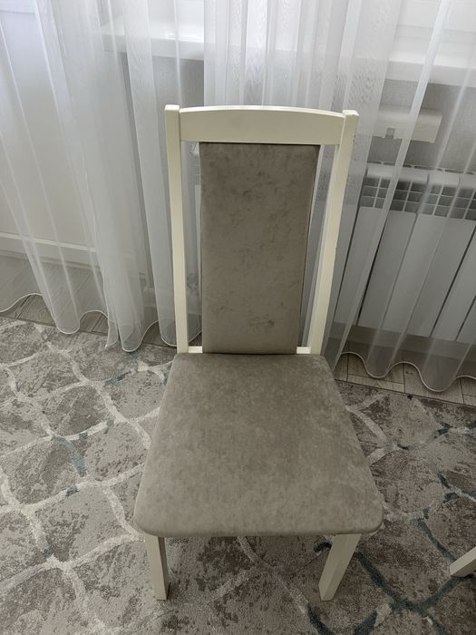 Продам стол кухонный