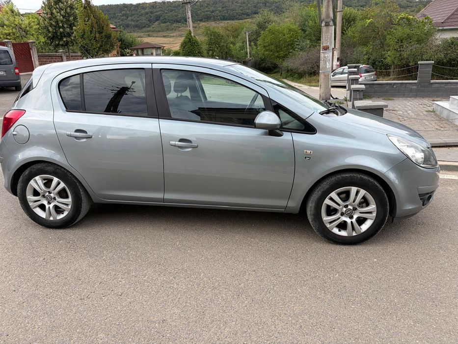 Opel Corsa 1.4 benzina