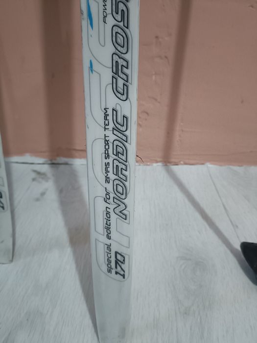 Продам беговые лыжи