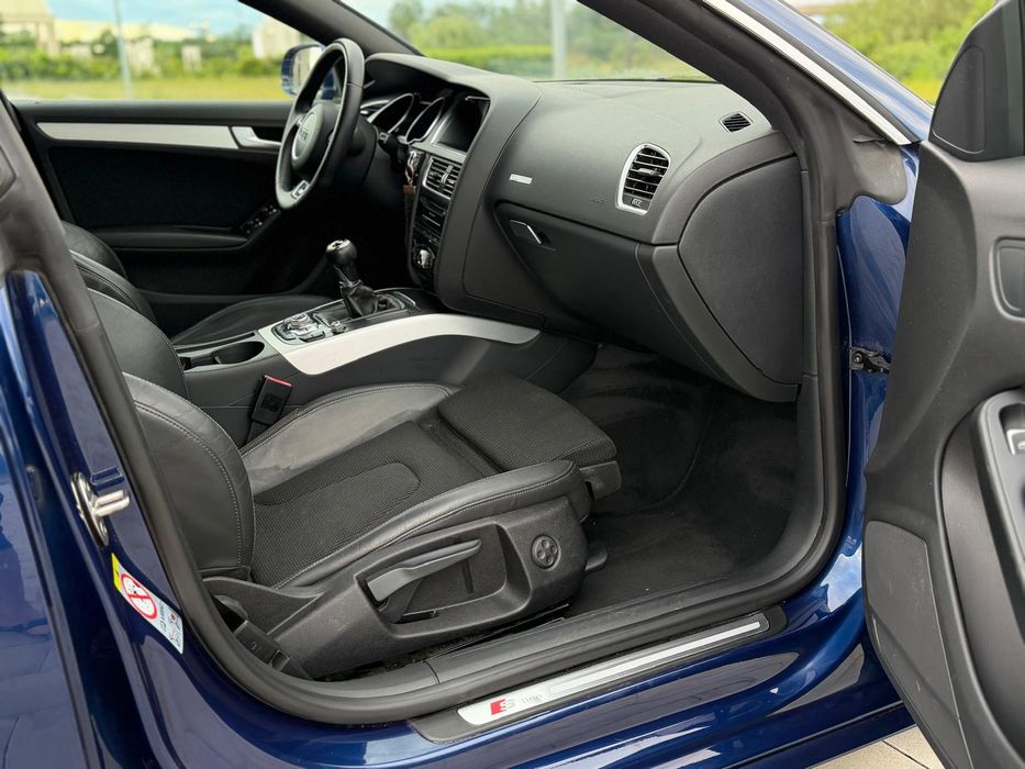 Audi A5 2.0 TDI 177CP  3 x S Line AN 2013 Cutie de viteze manuală
