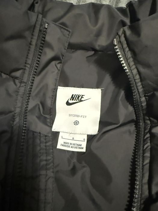 NIKE Елек Storm-FIT