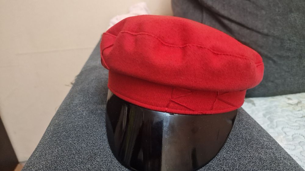 Шапка RB червена