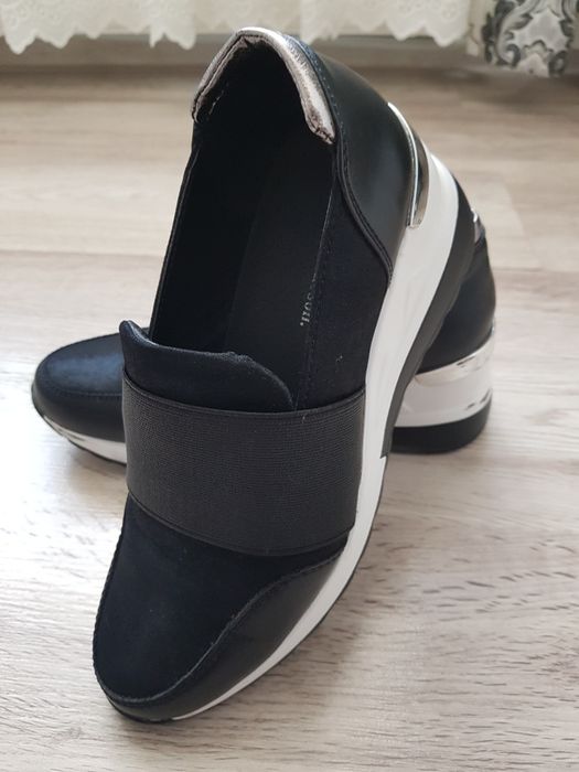 Pantofi sport negri