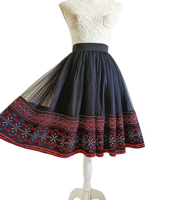 Fusta tulle tradițional evenimente