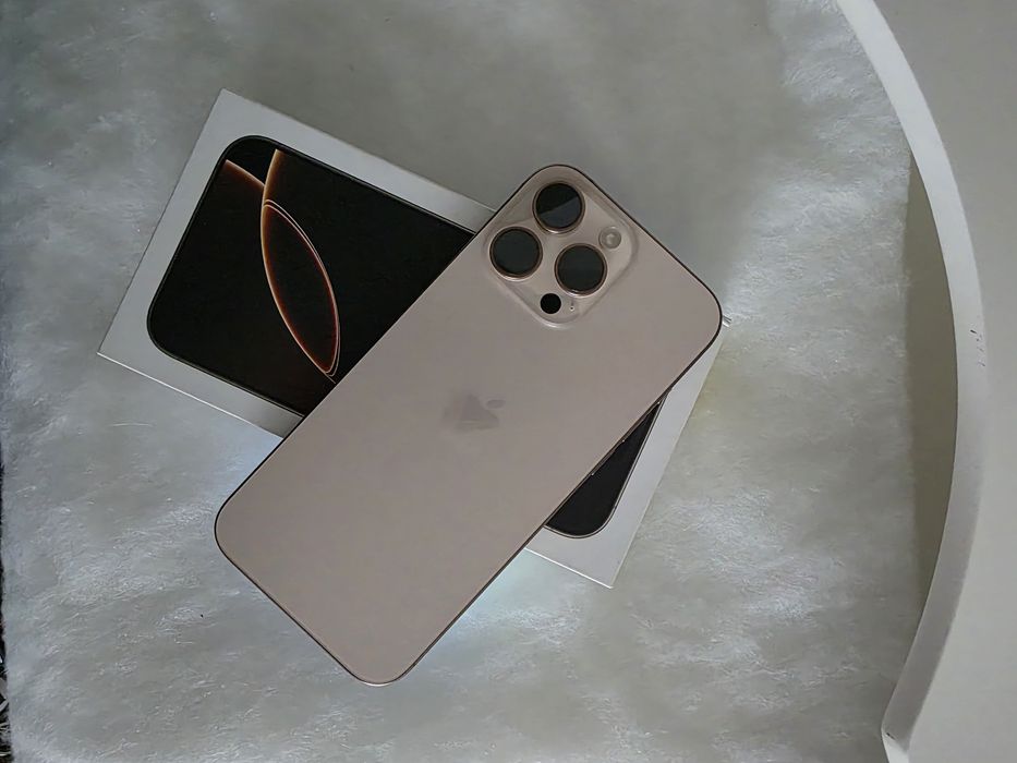 Vând iphone 16 pro max 256 GB Desert Titanium