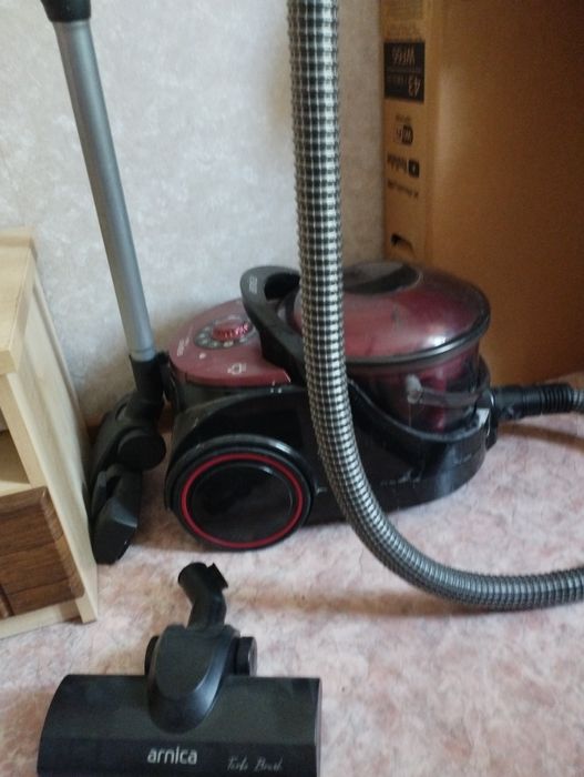 Пылесос продается Моющий