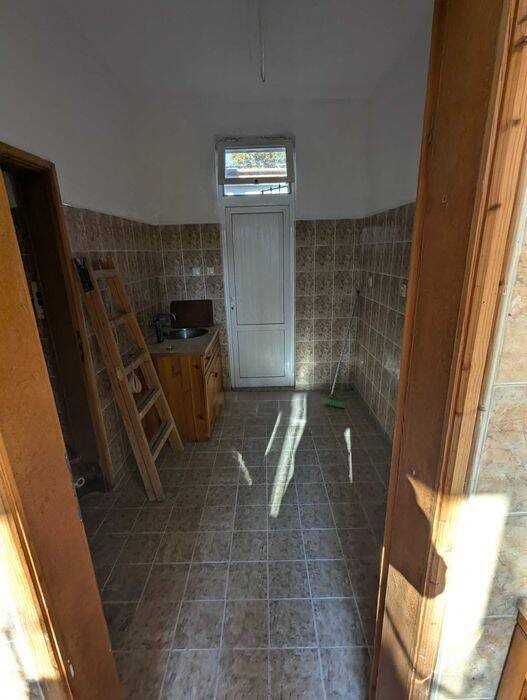 Дава се под наем  в Пловдив, Център -  кв.м за 178.5 € - Снимка #1