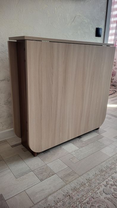 Продам стол книжка