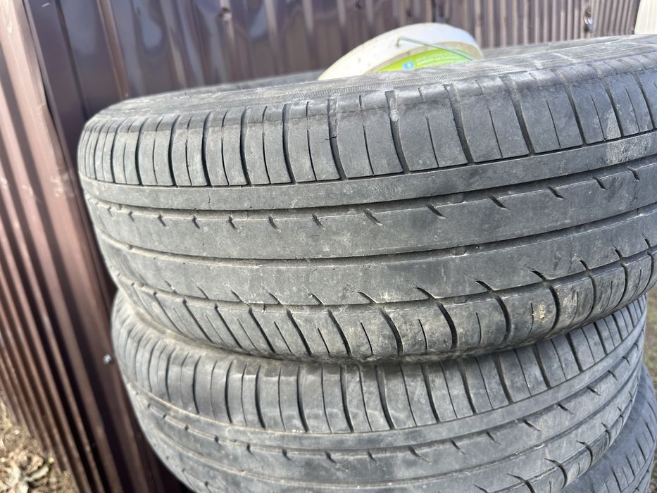 195/65R15 летный покрышка