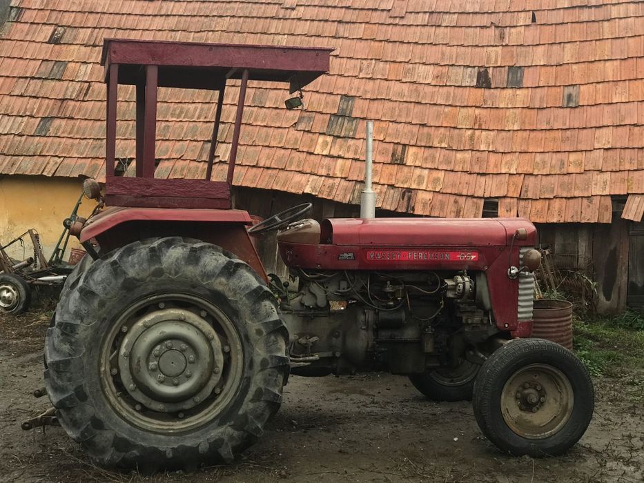 Vând tractor Massey Ferguson 65 CP