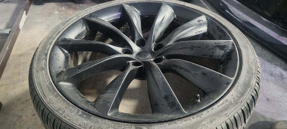Диски на Tesla Model X