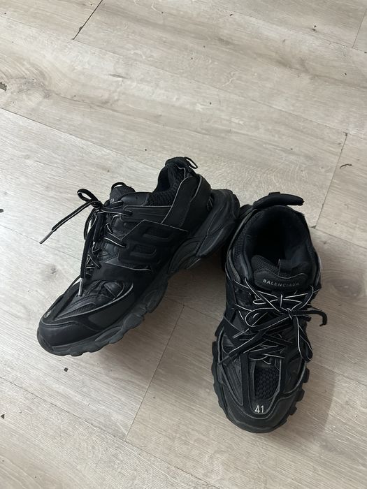 Balenciaga track