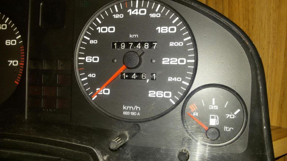 Табло-километраж за АУДИ 80--Б3-Б4 ,АУДИ 90