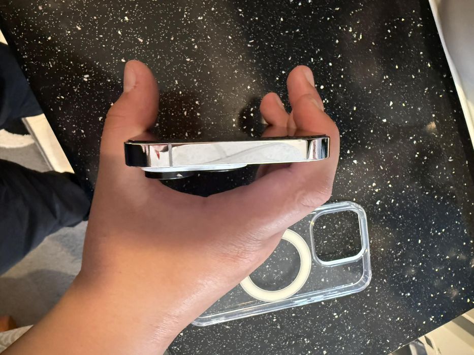 Telefon Iphone 14 pro