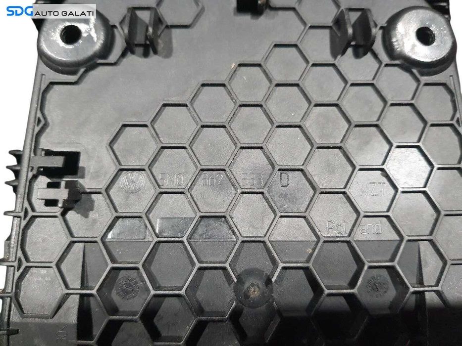 Suport Ornament Grila Grile Ventilatie Aerisire cu Bricheta si Scrumiera Volkswagen Golf 6 Plus 2008 - 2013 Cod 5M0819203F 5M0862533D [N3654]