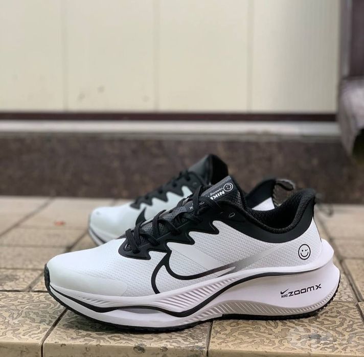 Nike Zoom x Smiley