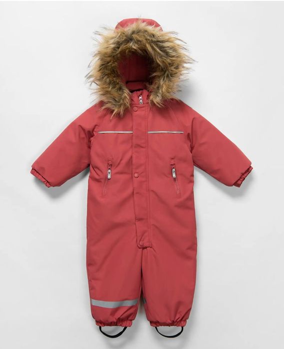 Продам комбинезон для девочки