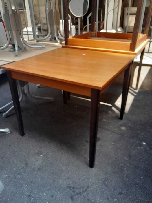 Хотелско обзавеждане