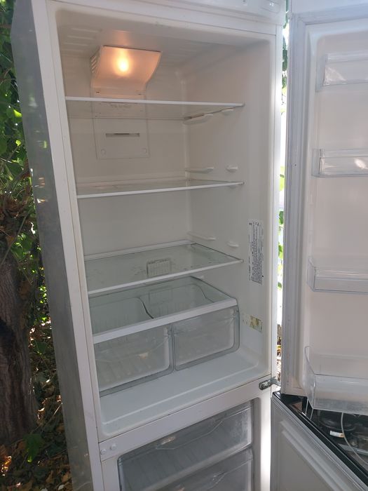 ИНДЕЗИТ холодильник продам