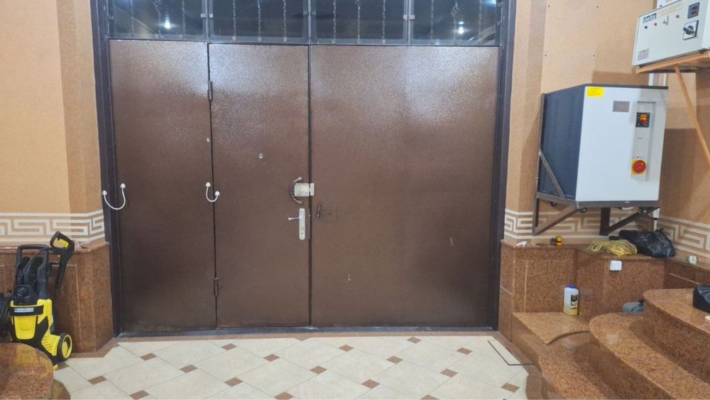 Темир дарвоза, жуда мустахкам, бакуват килиб ясалган 2.36х3.1