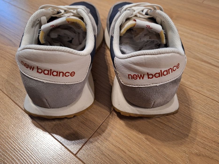 New Balance маратонки 42