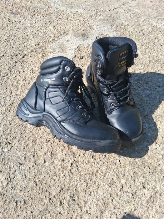 Bocanci cu protecție Dunlop