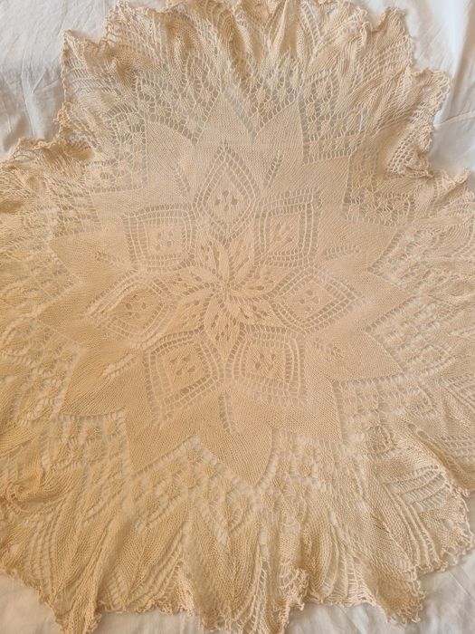 Дантели от раклата на баба