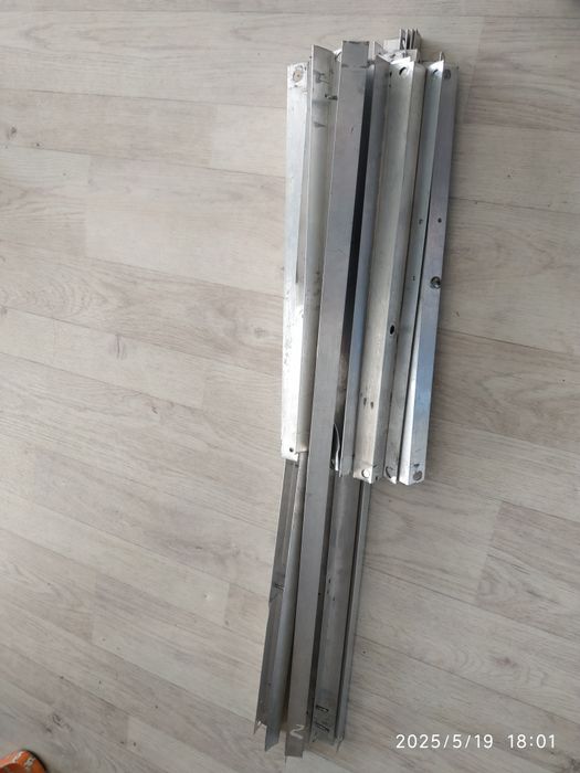 Продам алюминиевые уголки б.у