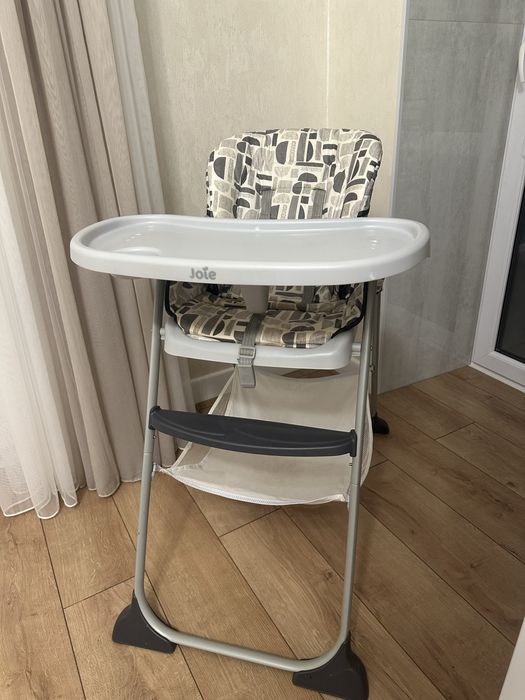 Детский стульчик для кормления