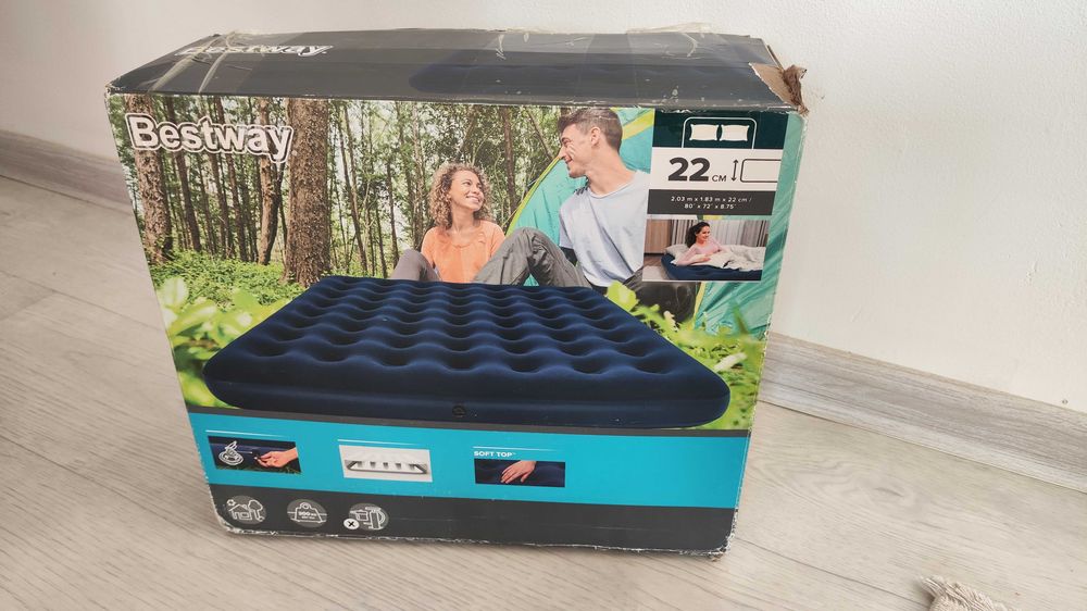 Надувной матрас с насосом