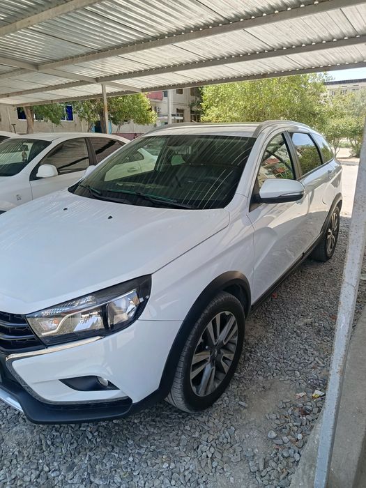 Lada vesta sw cross 1.6 mexanika