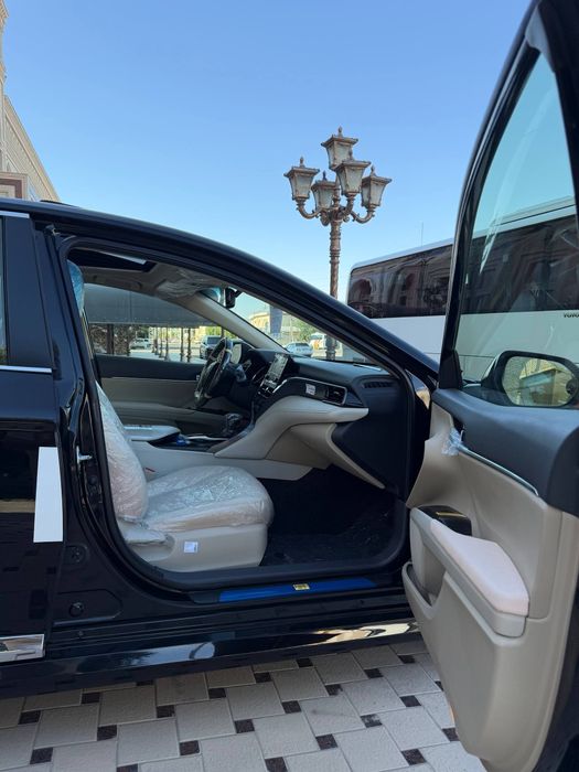 Tayota Camry hybrid 2.5 Mator