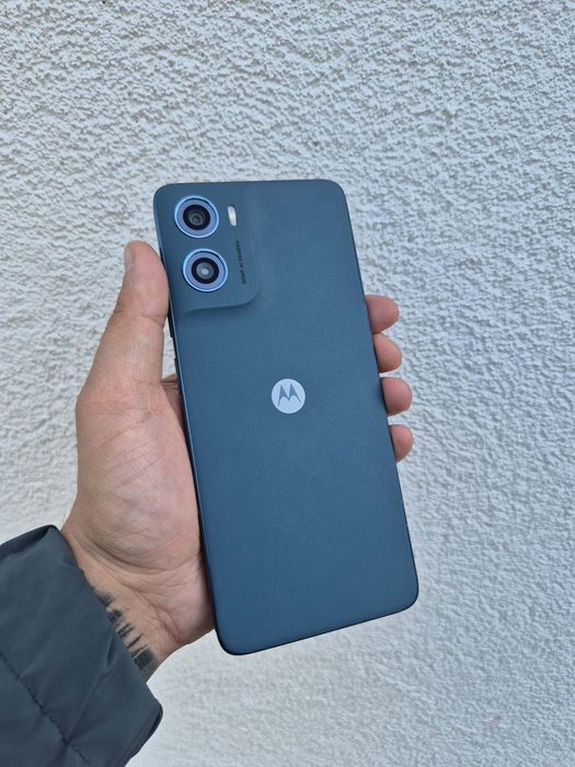 Motorola doar ce este folosit de 1 săptămâna e nou prețul este de 600 lei negociabil