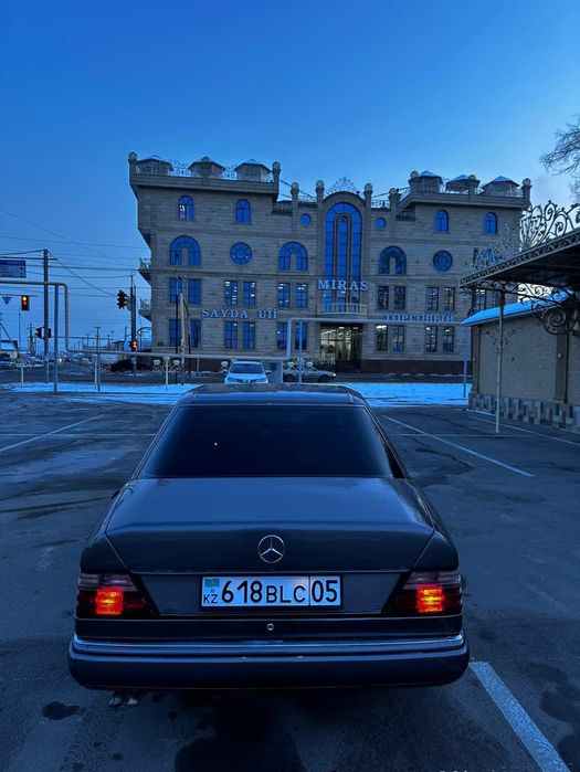 Мерседес мерс 124